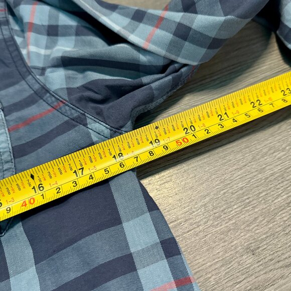 The North Face Men's Button Up Flannel Shirt - Picture 4 of 5